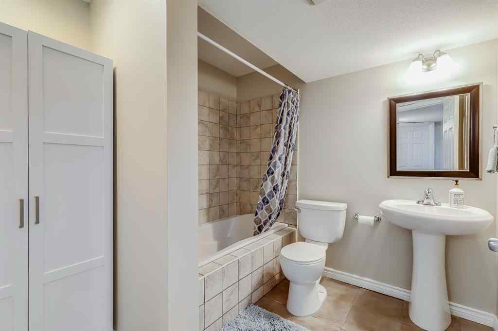 MLS® A2246412 - 149 Thornfield Close SE in Thorburn Airdrie, Residential