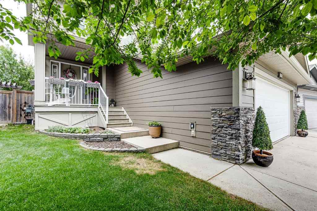 MLS® A2246412 - 149 Thornfield Close SE in Thorburn Airdrie, Residential