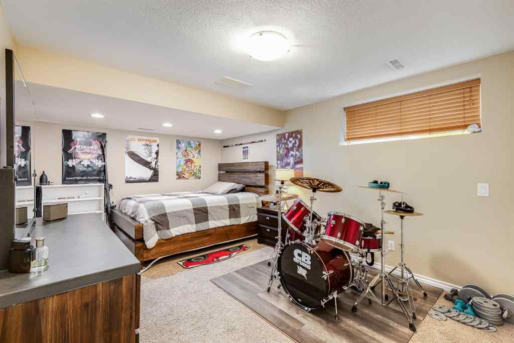 MLS® A2246412 - 149 Thornfield Close SE in Thorburn Airdrie, Residential