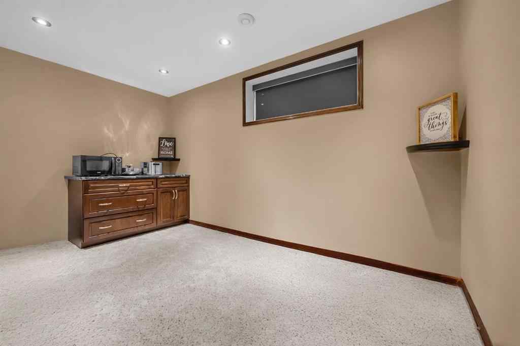 MLS® A2246423 - 1011 Kings Heights Road SE in Kings Heights Airdrie, Residential