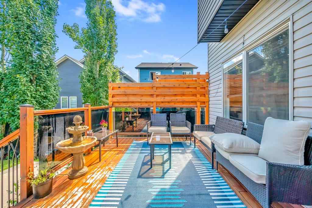 MLS® A2246423 - 1011 Kings Heights Road SE in Kings Heights Airdrie, Residential
