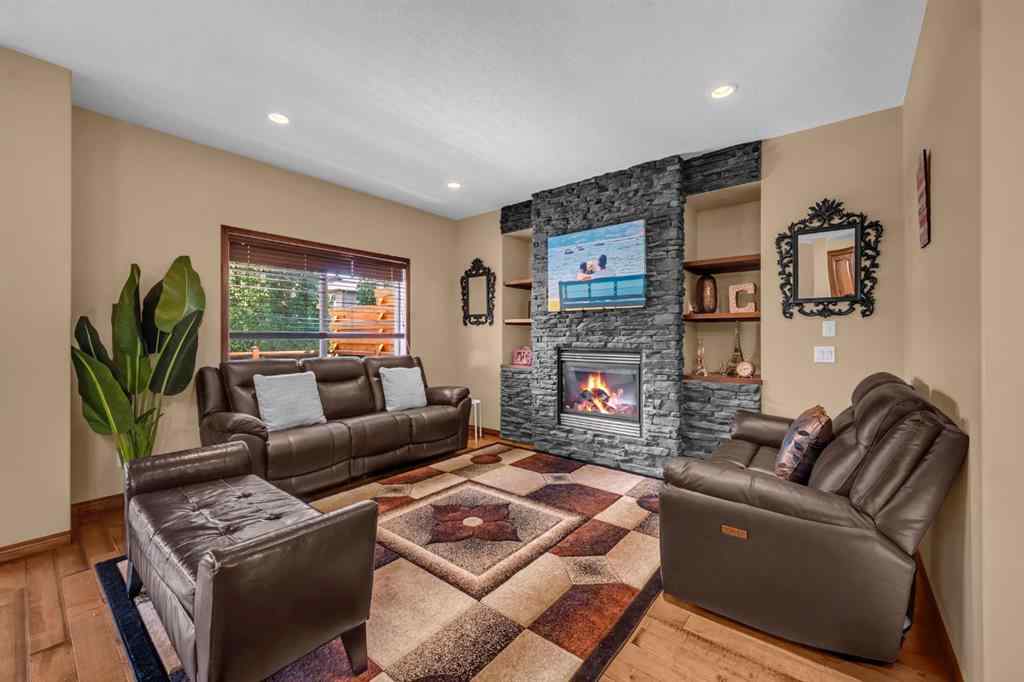 MLS® A2246423 - 1011 Kings Heights Road SE in Kings Heights Airdrie, Residential