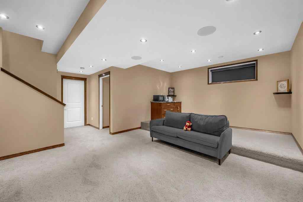 MLS® A2246423 - 1011 Kings Heights Road SE in Kings Heights Airdrie, Residential