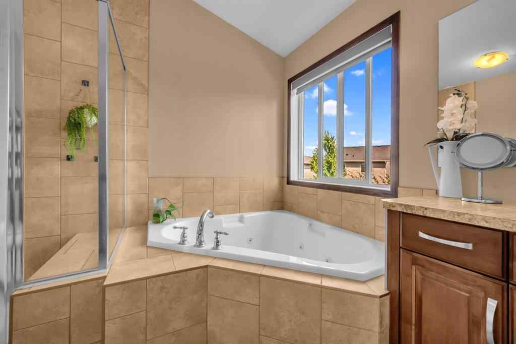 MLS® A2246423 - 1011 Kings Heights Road SE in Kings Heights Airdrie, Residential