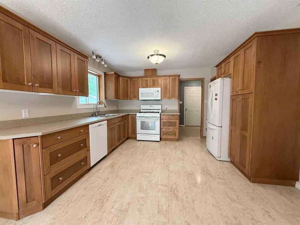 MLS® A2246436 - Unit #69 652051 Range Road 224   in Century Estates_CATH Rural Athabasca County, Residential