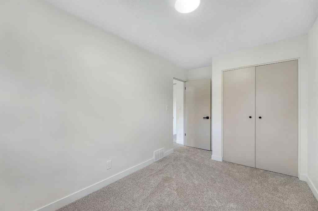 MLS® A2246441 - 212 Midlawn Close SE in Midnapore Calgary, Residential