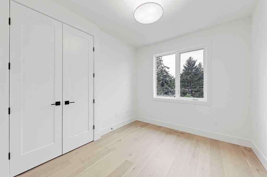 MLS® A2246445 - 2833 25A Street SW in Killarney/Glengarry Calgary, Residential
