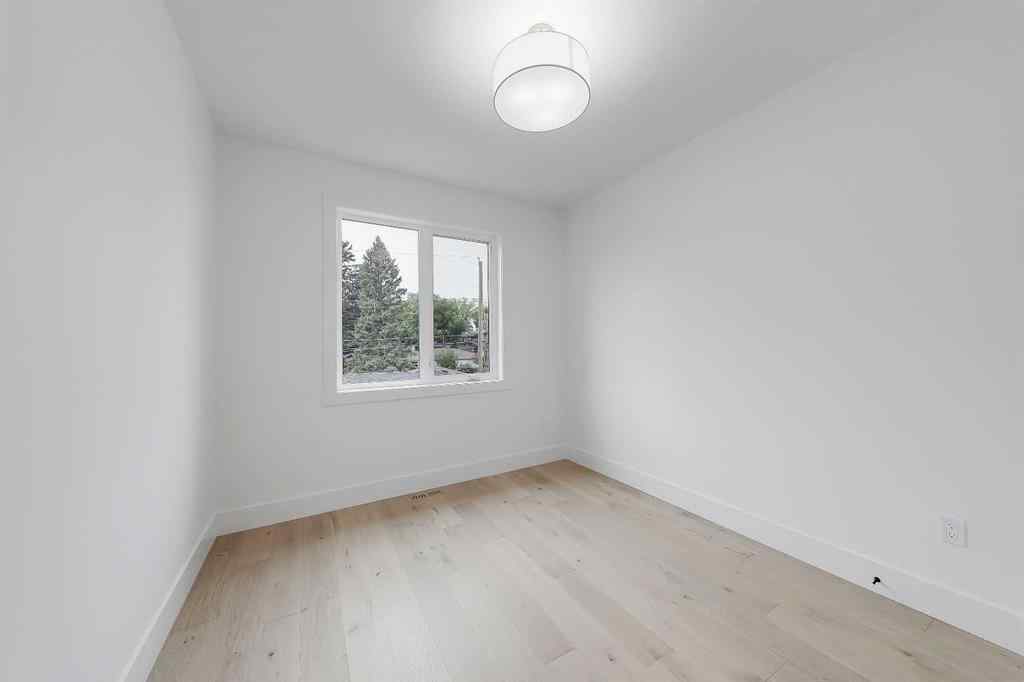 MLS® A2246445 - 2833 25A Street SW in Killarney/Glengarry Calgary, Residential