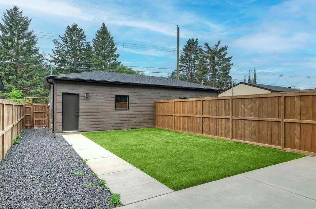 MLS® A2246445 - 2833 25A Street SW in Killarney/Glengarry Calgary, Residential