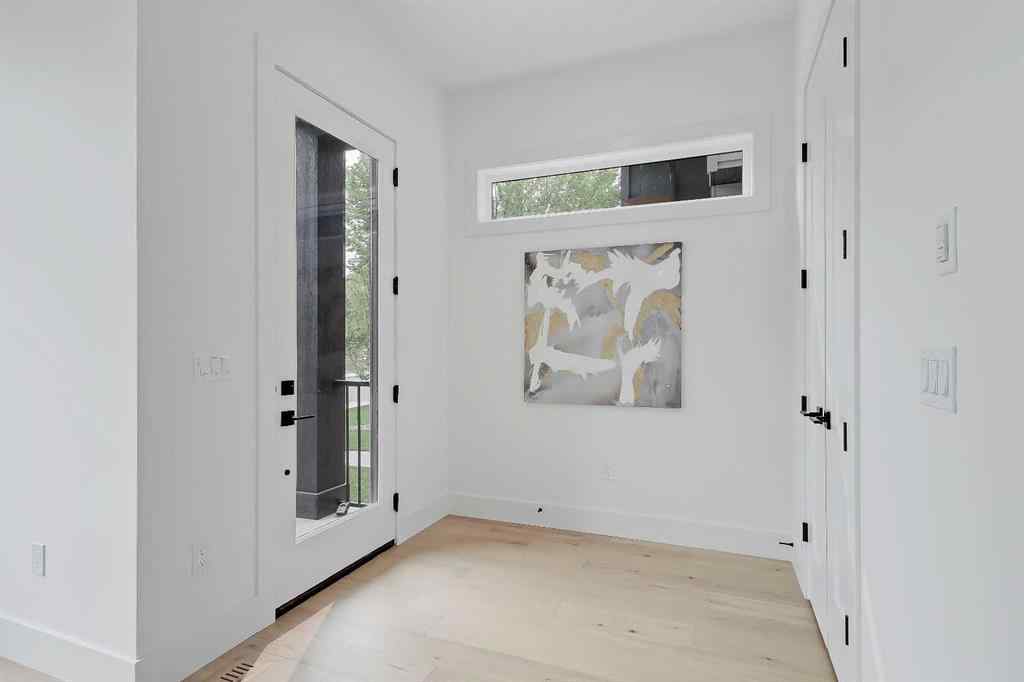 MLS® A2246445 - 2833 25A Street SW in Killarney/Glengarry Calgary, Residential