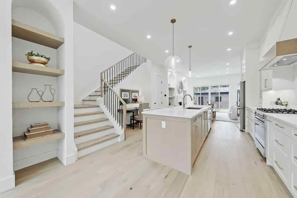 MLS® A2246445 - 2833 25A Street SW in Killarney/Glengarry Calgary, Residential