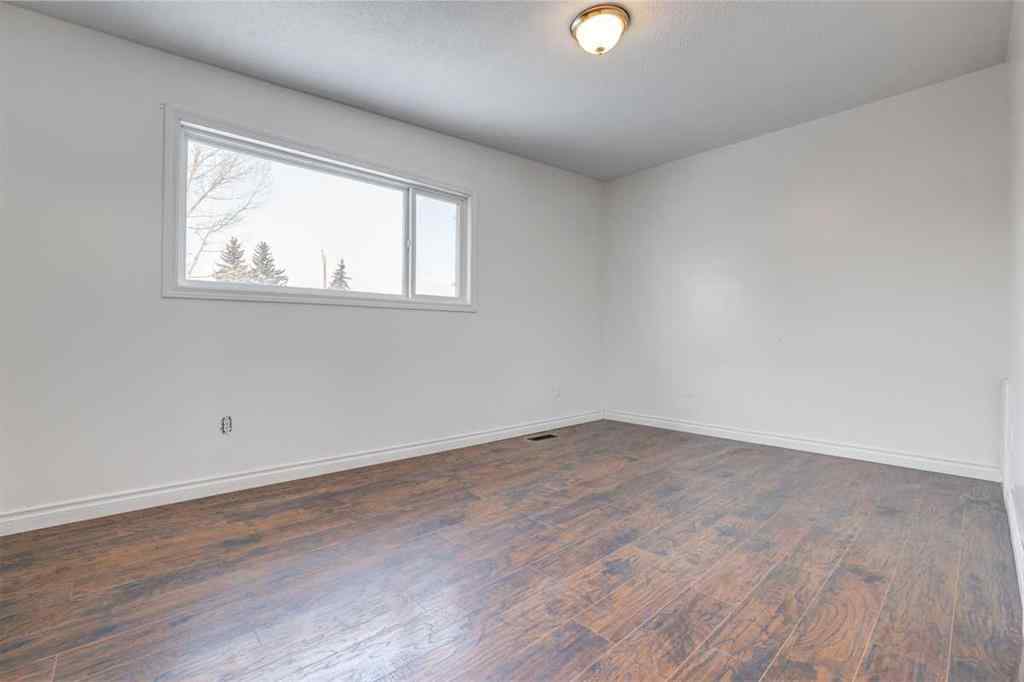 MLS® A2246448 - 3131 Dover Crescent SE in Dover Calgary, Residential