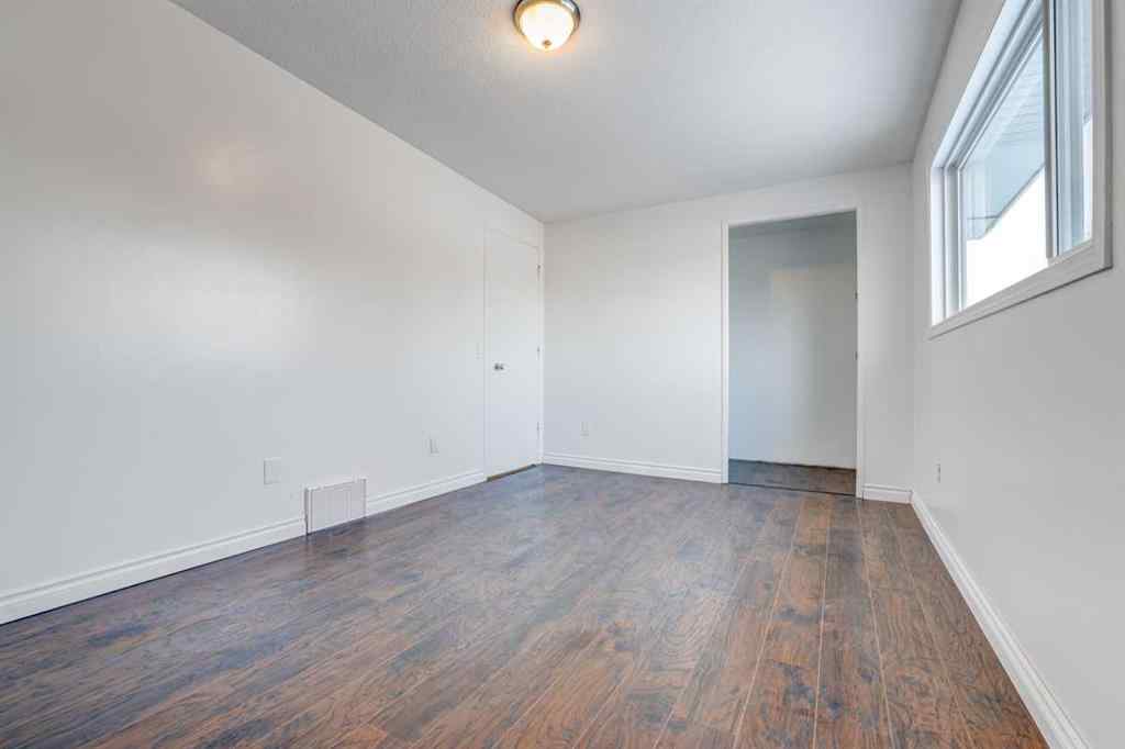 MLS® A2246448 - 3131 Dover Crescent SE in Dover Calgary, Residential