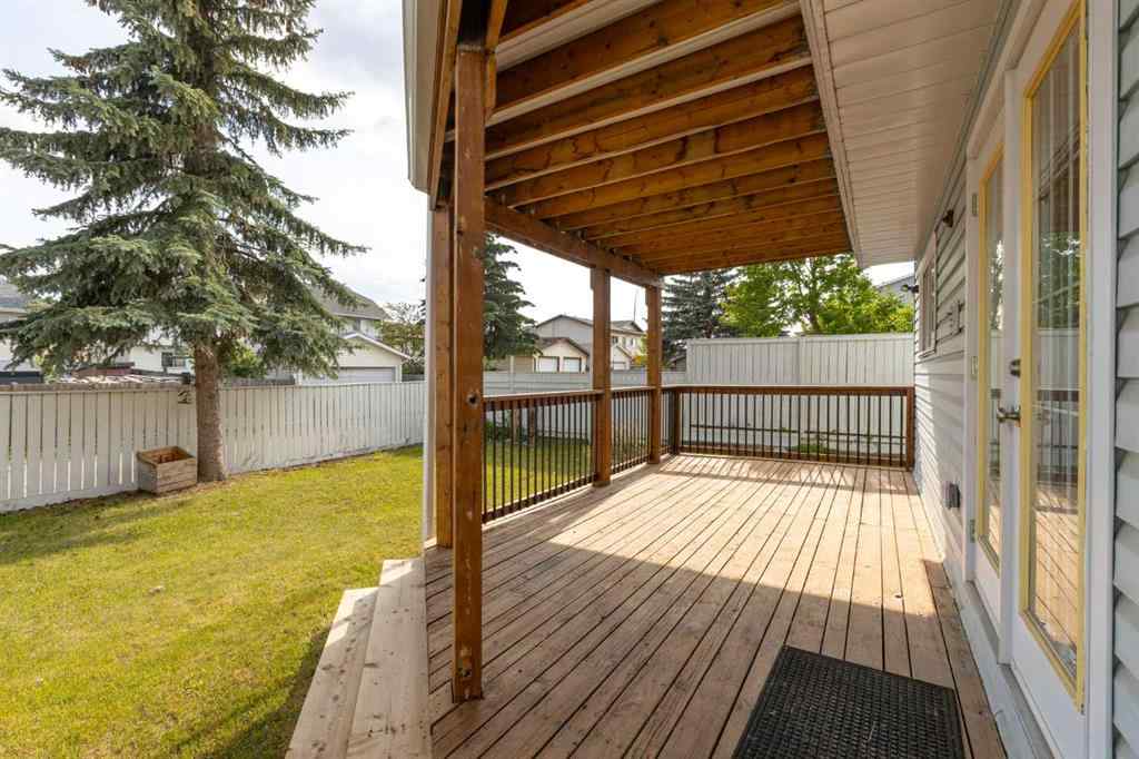 MLS® A2246456 - 30 Pasadena Gardens NE in Monterey Park Calgary, Residential