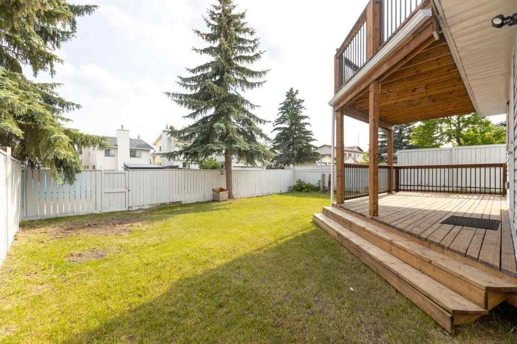 MLS® A2246456 - 30 Pasadena Gardens NE in Monterey Park Calgary, Residential