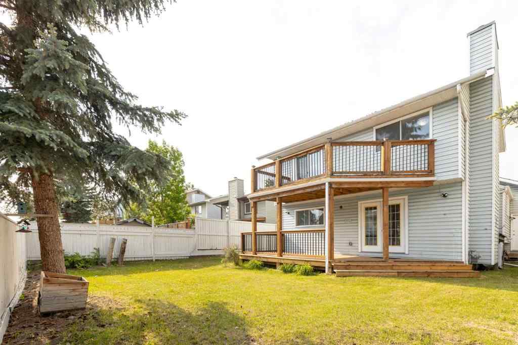 MLS® A2246456 - 30 Pasadena Gardens NE in Monterey Park Calgary, Residential