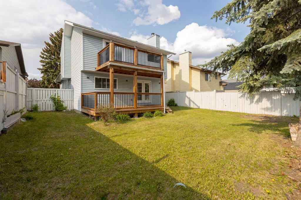 MLS® A2246456 - 30 Pasadena Gardens NE in Monterey Park Calgary, Residential