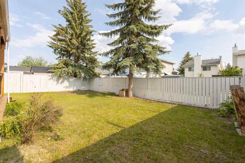 MLS® A2246456 - 30 Pasadena Gardens NE in Monterey Park Calgary, Residential