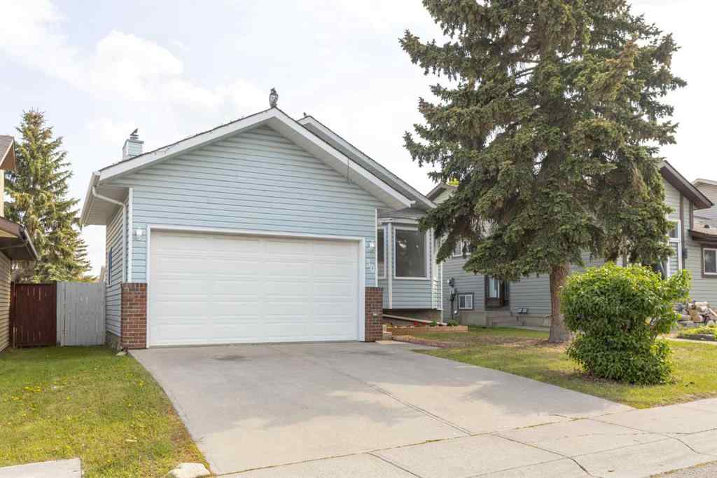 MLS® A2246456 - 30 Pasadena Gardens NE in Monterey Park Calgary, Residential