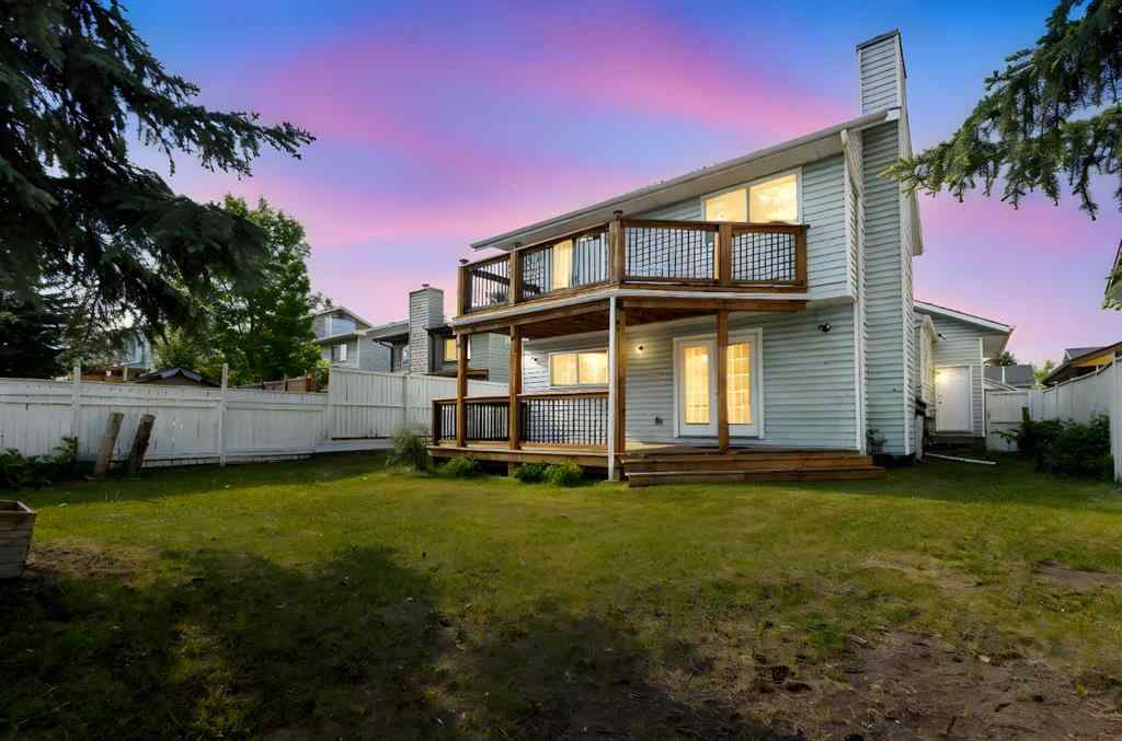 MLS® A2246456 - 30 Pasadena Gardens NE in Monterey Park Calgary, Residential