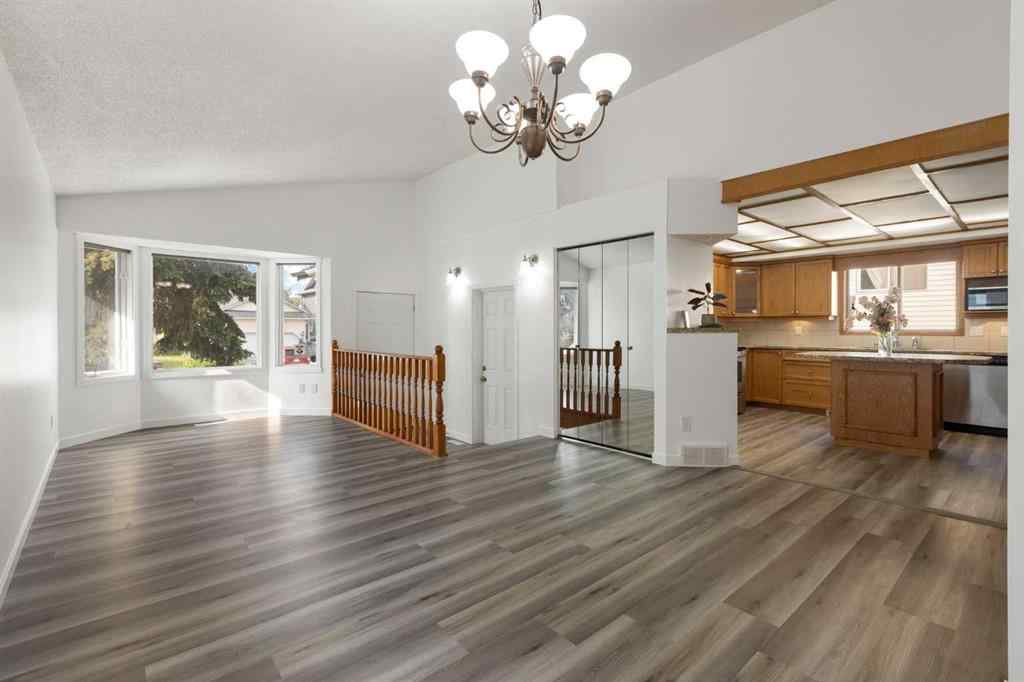 MLS® A2246456 - 30 Pasadena Gardens NE in Monterey Park Calgary, Residential