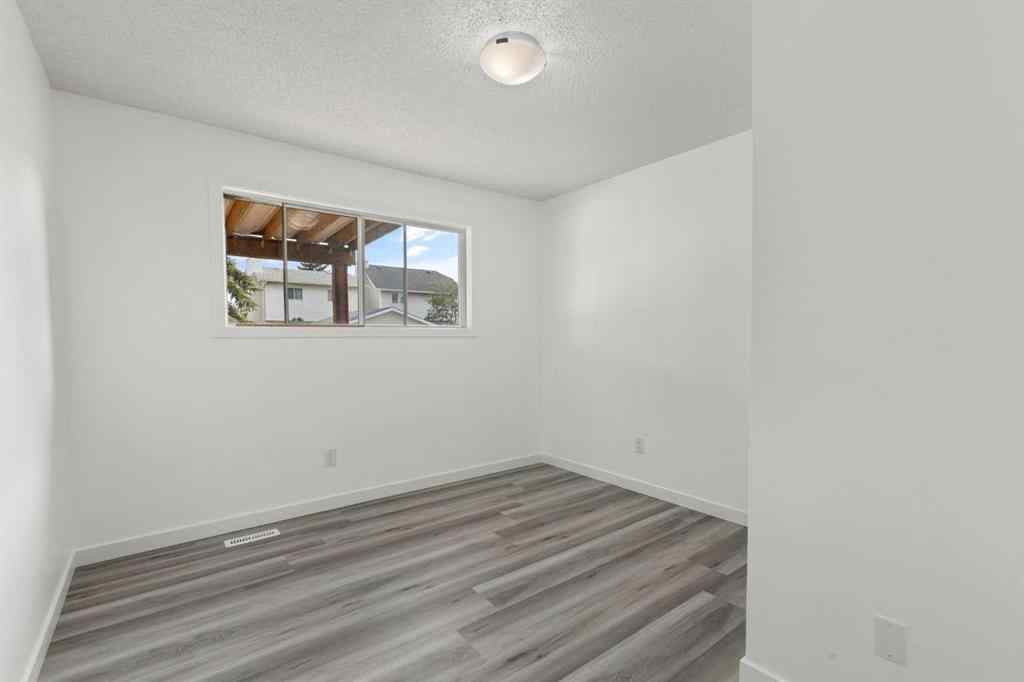 MLS® A2246456 - 30 Pasadena Gardens NE in Monterey Park Calgary, Residential