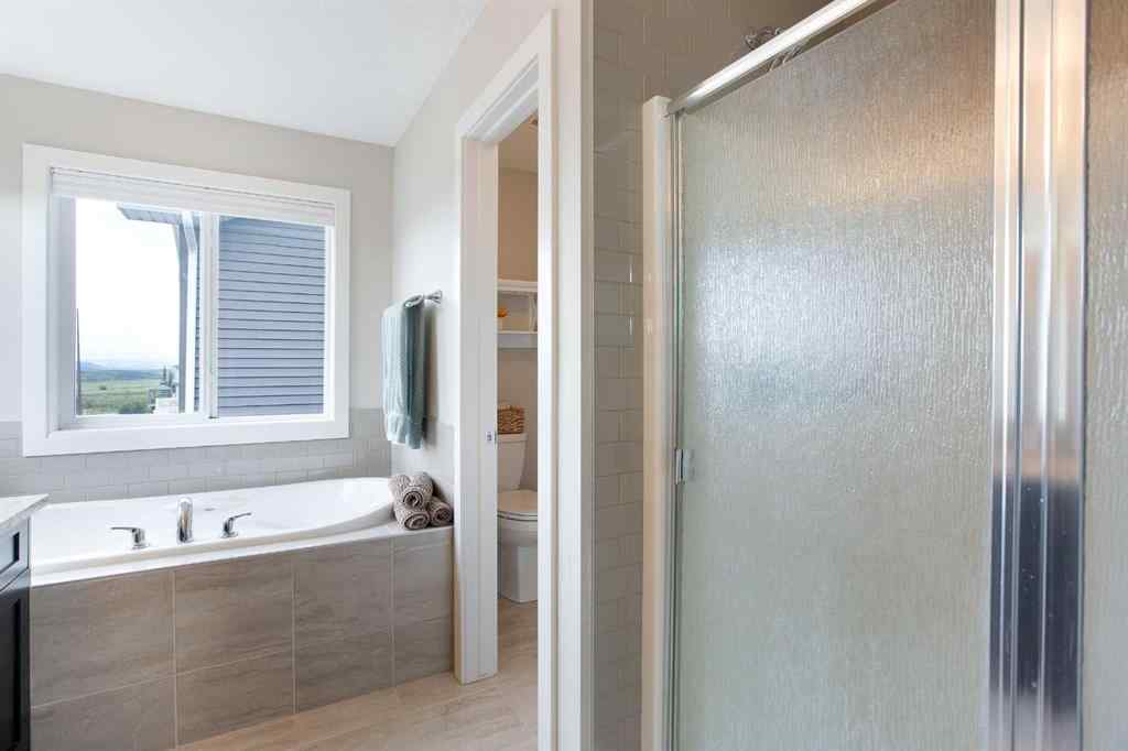 MLS® A2246468 - 19 Heritage Heights  in Heritage Hills Cochrane, Residential