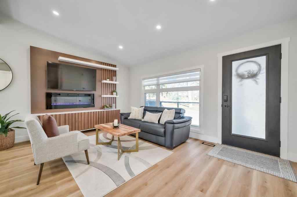 MLS® A2246469 - 2003 Christie Road NW in Charleswood Calgary, Residential