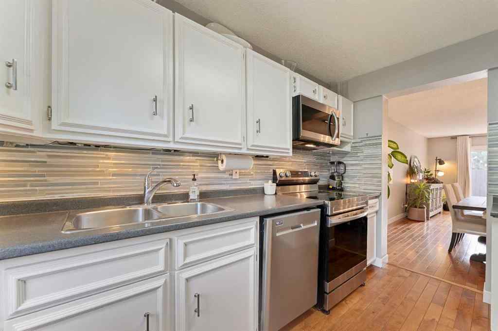 MLS® A2246472 - Unit #23 210 86 Avenue SE in Acadia Calgary, Residential