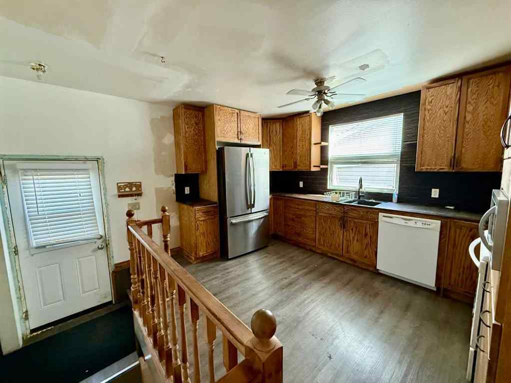 MLS® A2246474 - 5427 49 Street  in Provost Provost, Residential