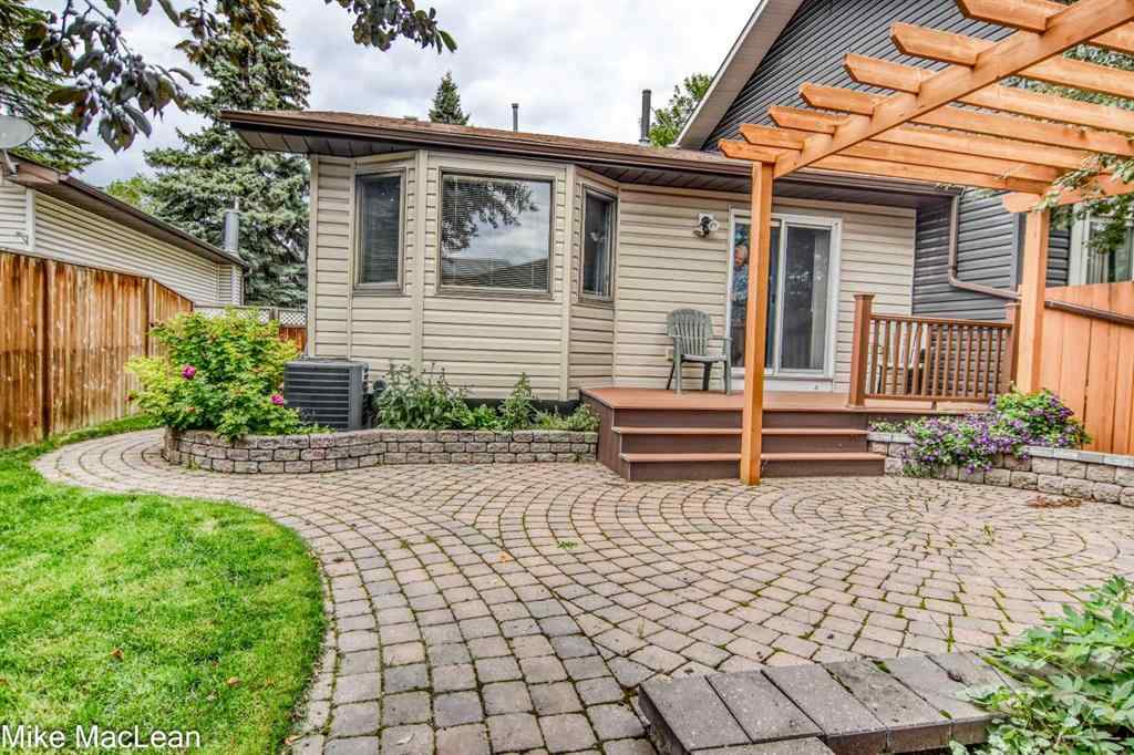 MLS® A2246477 - 723 Whitehill Way NE in Whitehorn Calgary, Residential