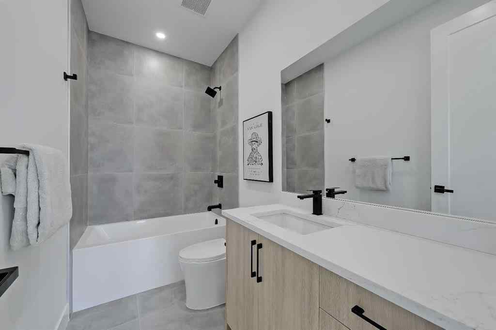 MLS® A2246484 - 646 25 Avenue NW in Mount Pleasant Calgary, Residential