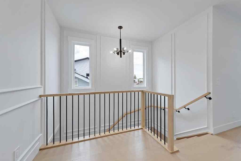 MLS® A2246484 - 646 25 Avenue NW in Mount Pleasant Calgary, Residential