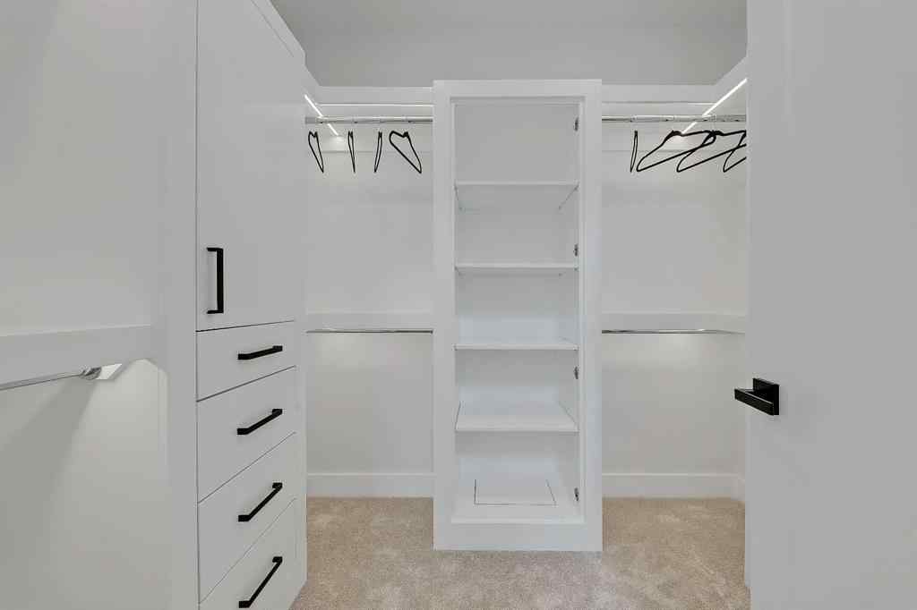 MLS® A2246484 - 646 25 Avenue NW in Mount Pleasant Calgary, Residential