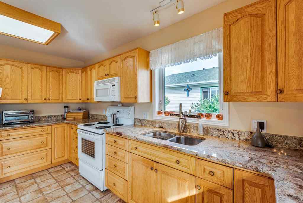 MLS® A2246496 - 241 11 Street  in NONE Three Hills, Residential