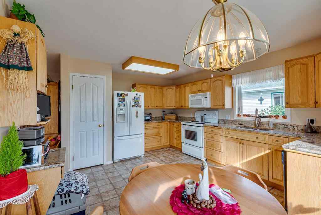 MLS® A2246496 - 241 11 Street  in NONE Three Hills, Residential