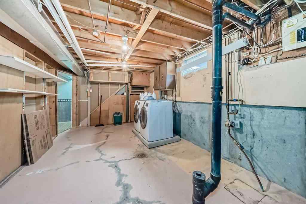 MLS® A2246498 - 724 Pinecliff Road NE in Pineridge Calgary, Residential