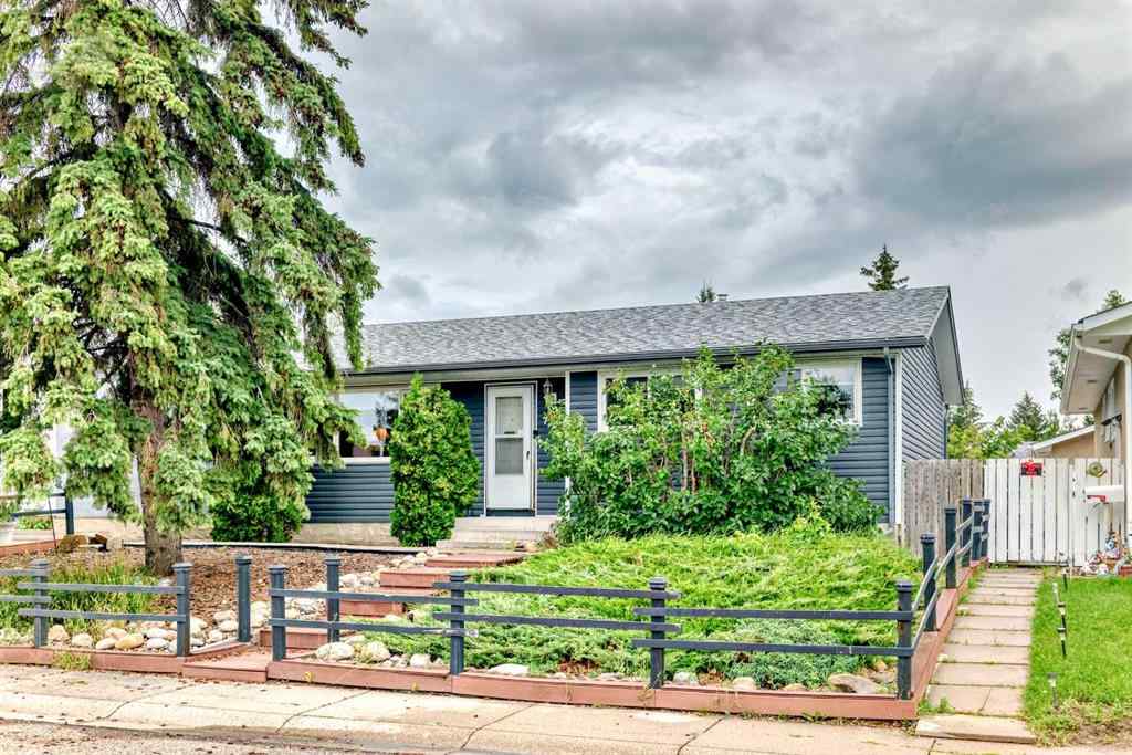 MLS® A2246498 - 724 Pinecliff Road NE in Pineridge Calgary, Residential