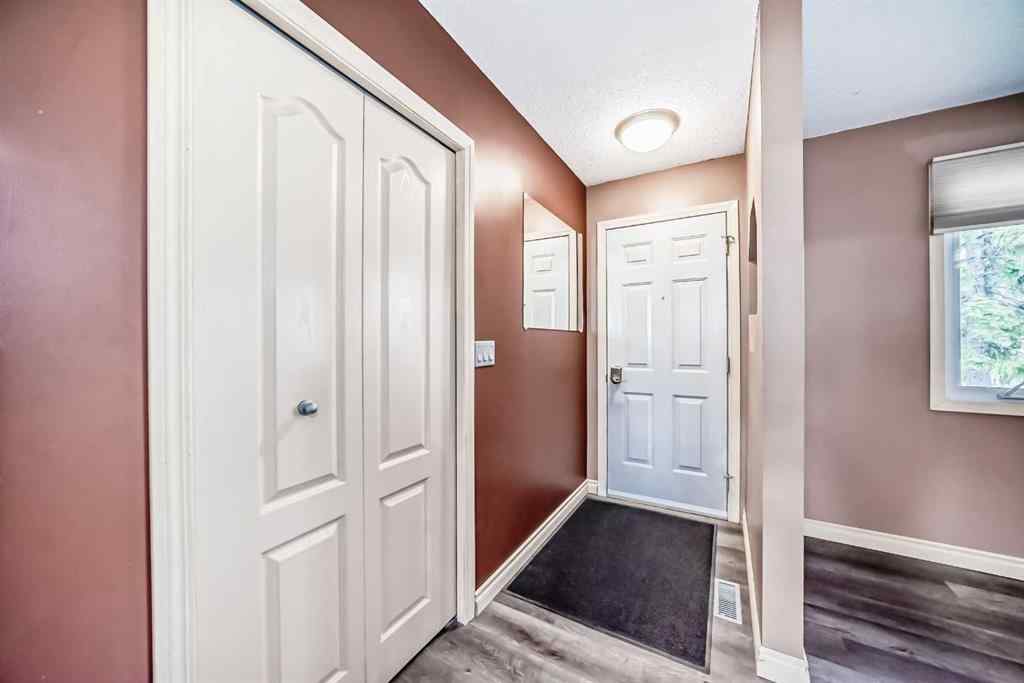 MLS® A2246498 - 724 Pinecliff Road NE in Pineridge Calgary, Residential