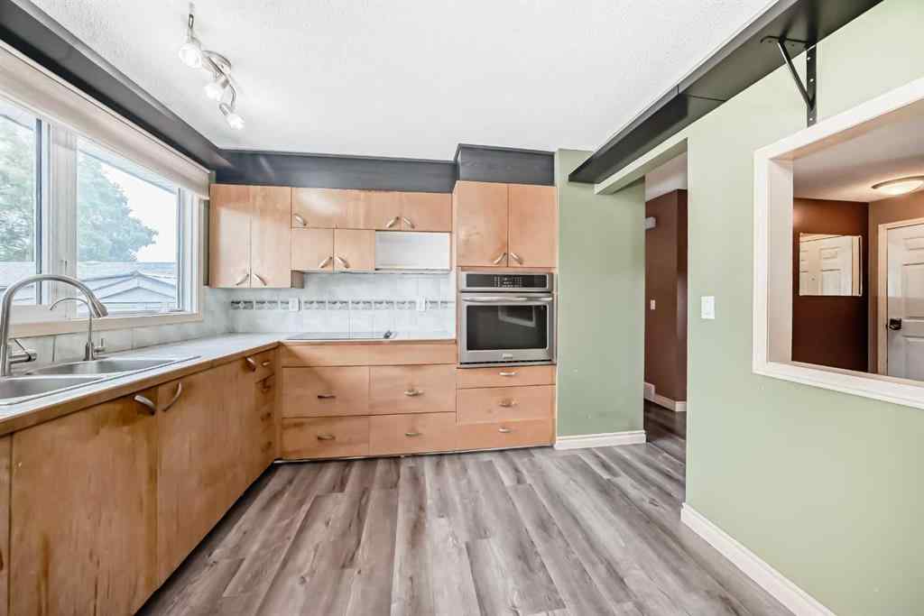 MLS® A2246498 - 724 Pinecliff Road NE in Pineridge Calgary, Residential