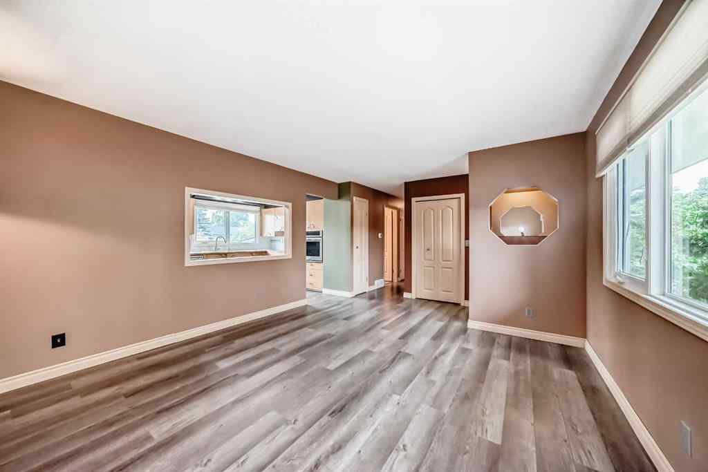 MLS® A2246498 - 724 Pinecliff Road NE in Pineridge Calgary, Residential