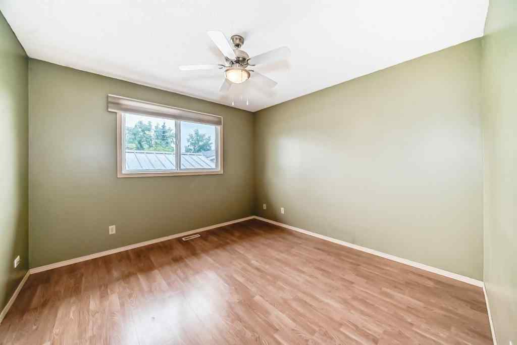 MLS® A2246498 - 724 Pinecliff Road NE in Pineridge Calgary, Residential