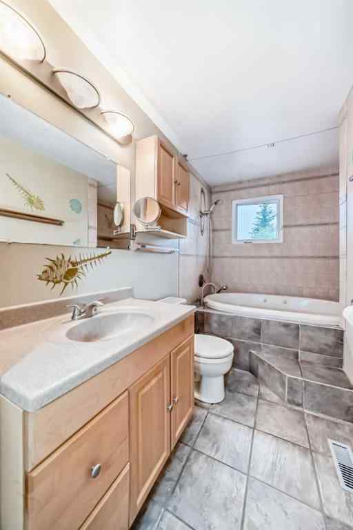 MLS® A2246498 - 724 Pinecliff Road NE in Pineridge Calgary, Residential