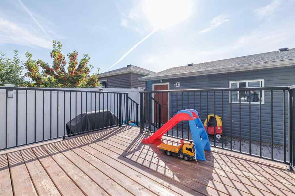 MLS® A2246499 - 12 Legacy Reach View SE in Legacy Calgary, Residential