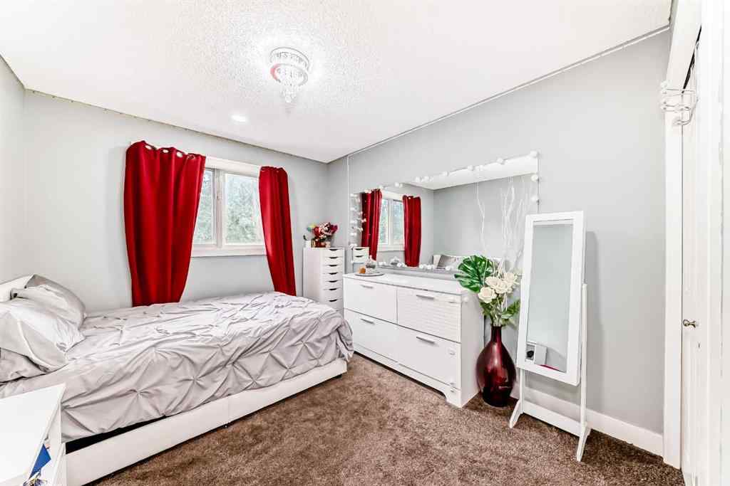 MLS® A2246502 - 36 Varsity Estates Court NW in Varsity Calgary, Residential