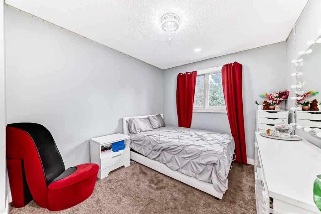 MLS® A2246502 - 36 Varsity Estates Court NW in Varsity Calgary, Residential