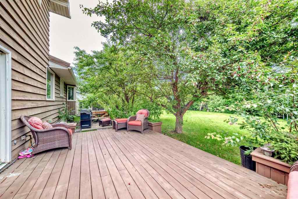 MLS® A2246502 - 36 Varsity Estates Court NW in Varsity Calgary, Residential