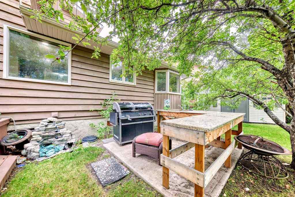 MLS® A2246502 - 36 Varsity Estates Court NW in Varsity Calgary, Residential