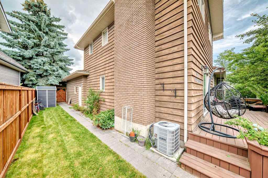 MLS® A2246502 - 36 Varsity Estates Court NW in Varsity Calgary, Residential