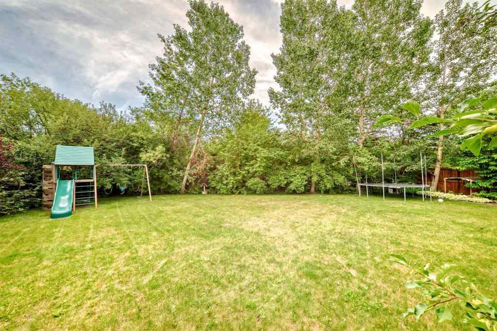 MLS® A2246502 - 36 Varsity Estates Court NW in Varsity Calgary, Residential